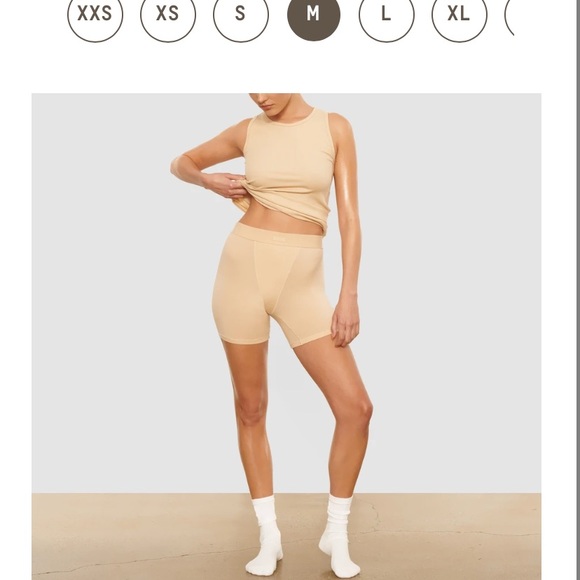 Skims clay boyfriend shorts NWT - Picture 3 of 4